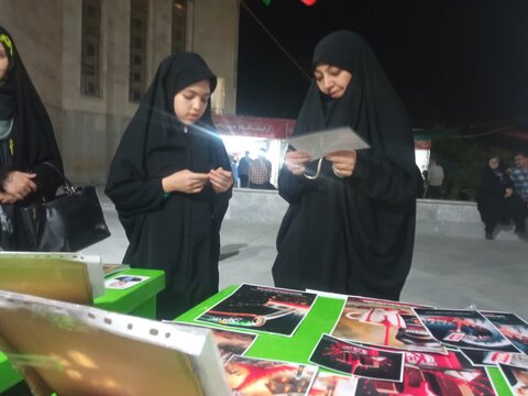 تصاویر/فعالیت طلاب مدرسه علمیه فاطمه زهرا(س) اراک در موکب امام رضا (ع)