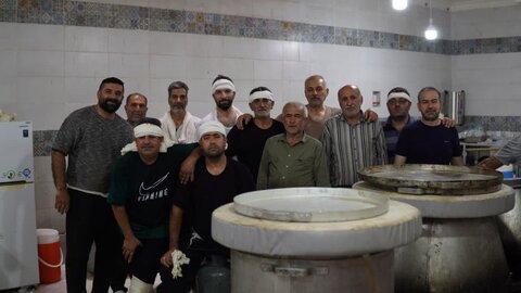 تصاویر / ادامه خدمت رسانی موکب سیدالشهدا علیه الاسلام اداره کل اوقاف استان قزوین در نجف اشرف