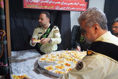 حضور فرمانده انتظامي استان يزد در موکب سيدالشهدا(ع) شهرستان تفت