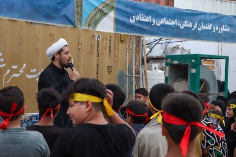 تصاویر/خدمت‌رسانی موکب علی بن باقر کاشان به زائران اربعین در کربلا