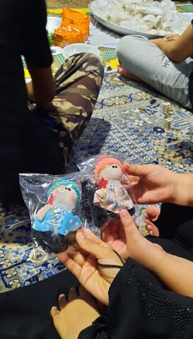 تصاویر/برگزاری سفره حضرت رقیه (س)در موکب سنگرسازان بی سنگر حسینی