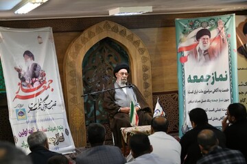 اقامه ۹۰۰ نماز جمعه در کشور، نشان‌دهنده وحدت و صفای دینی جامعه است