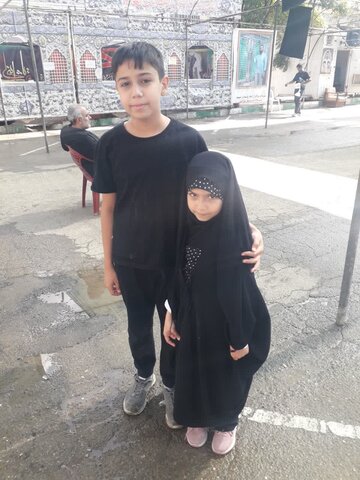 تصاویری از خدمت رسانی موکب اعظم امام خامنه ای در خرم آباد به زائران اربعین حسینی