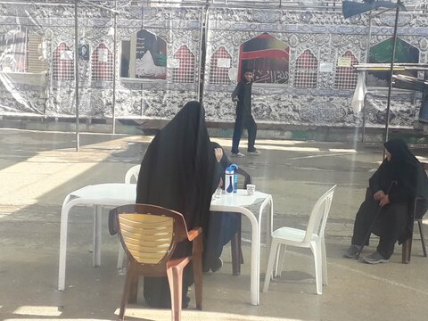 تصاویری از خدمت رسانی موکب اعظم امام خامنه ای در خرم آباد به زائران اربعین حسینی