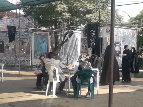 تصاویری از خدمت رسانی موکب اعظم امام خامنه ای در خرم آباد به زائران اربعین حسینی