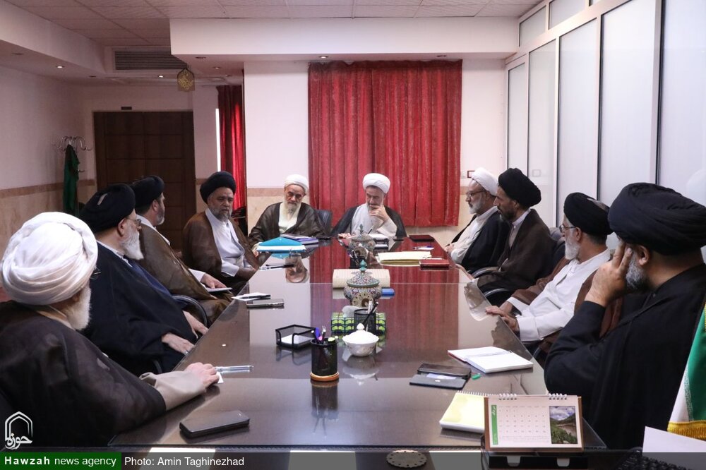 اولین جلسه بررسی فعالیت‌های تبلیغی در شورای حوزه علمیه استان یزد