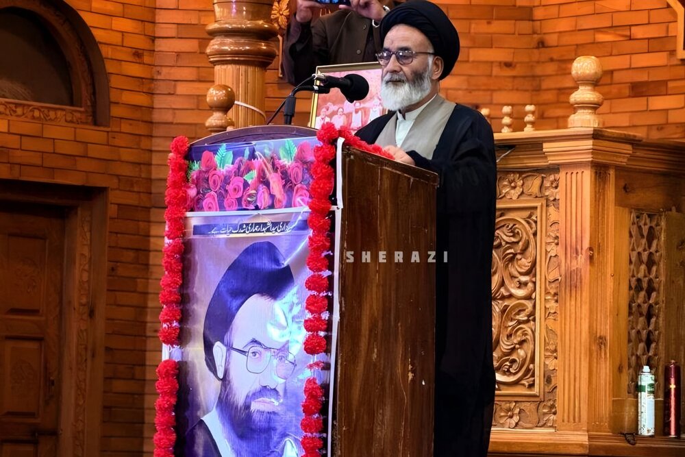 روحانی برجسته پاکستانی: یاد و راه شهید سید عارف الحسینی چراغ هدایت و رمز اتحاد ملت است