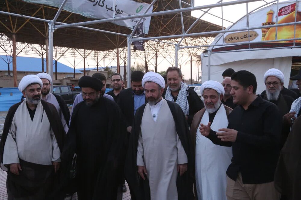 تصاویر/ بازدید امام جمعه ایلام از موکب شهدای گمنام