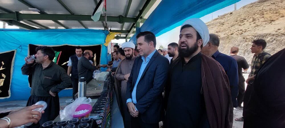 تصاویر/ بازدید امام جمعه چرداول از مواکب اربعین