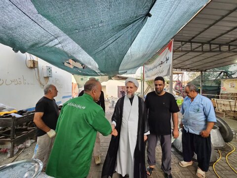 تصاویر / بازدید امام جمعه قزوین از مواکب استان در مسیر پیاده روی اربعین حسینی