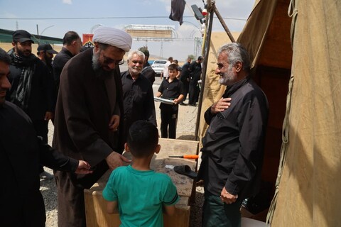 تصاویر / بازدید امام جمعه همدان از موکب‌های سراسر استان