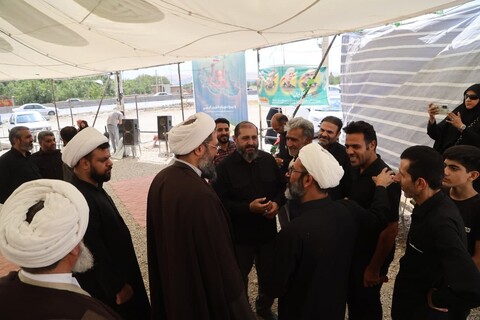 تصاویر / بازدید امام جمعه همدان از موکب‌های سراسر استان