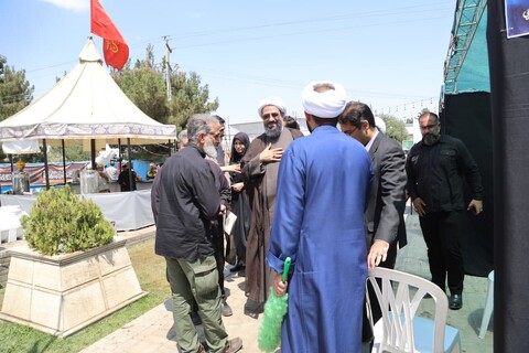 تصاویر / بازدید امام جمعه همدان از موکب‌های سراسر استان