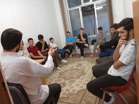 تصاویر/  حضور طلاب مدرسه علمیه صاحب‌الزمان (عج) مرند در حلقات معرفتی برنامه‌های تابستانی