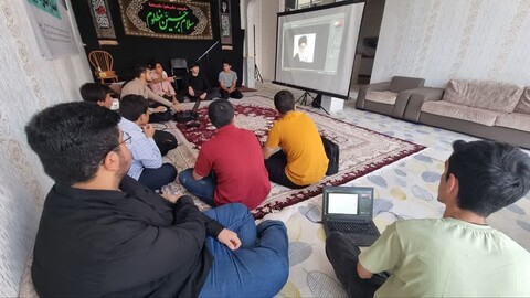 تصاویر/  حضور طلاب مدرسه علمیه صاحب‌الزمان (عج) مرند در حلقات معرفتی برنامه‌های تابستانی