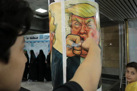 تصاویر/ اجرای ویژه برنامه «جا ماندگان اربعین حسینی» در ایستگاه متروی میدان کهن تبریز