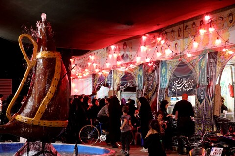 تصاویر / حال و هوای موکب‌های خدمت رسان به زائران اربعین حسینی در همدان