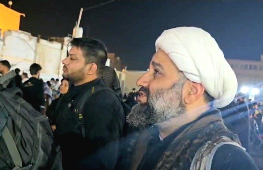 فیلم| روضه‌خوانی امام جمعه خارگ در جوار حرم امیرالمومنین علی(ع)