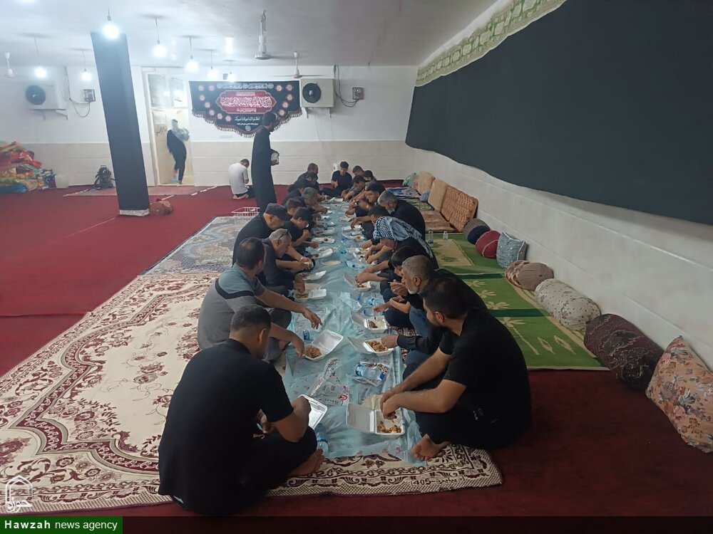 خدمت رسانی موکب شهدای مدافع حرم در مرز چذابه به زائران اربعین حسینی