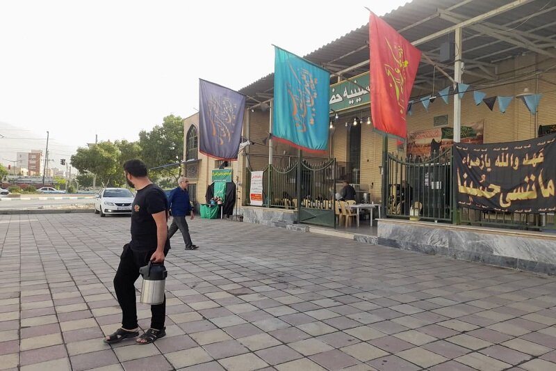 ارائه موکب حضرت قاسم(ع) کرمانشاه با خدمات ۲۴ ساعته به زائرین اربعین+تصاویر