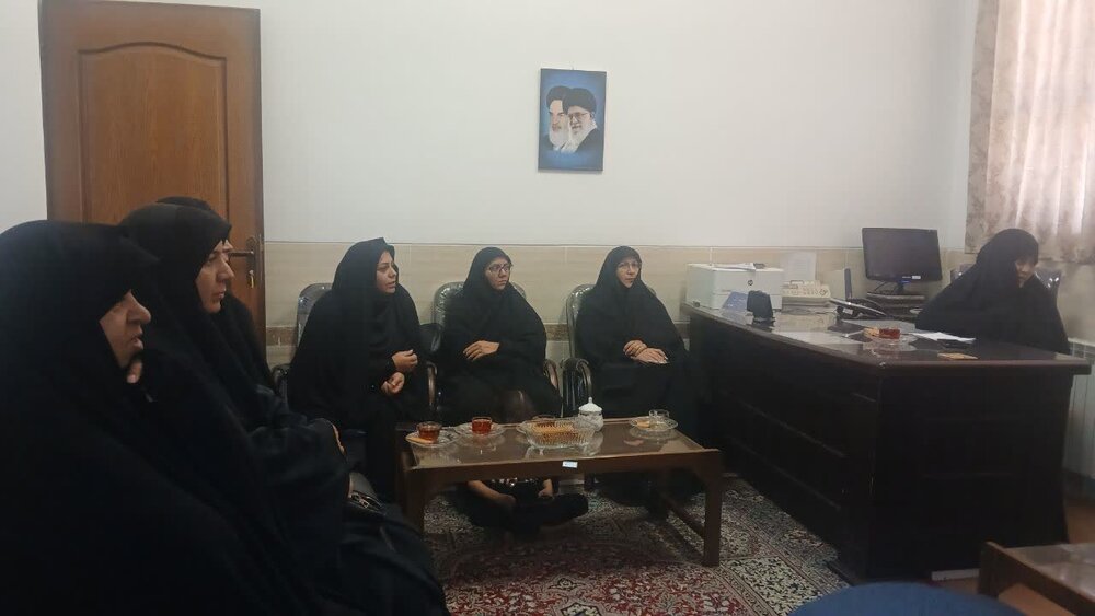 هم‌افزایی فرهنگی بانوان مهریز به میزبانی مدرسه علمیه الزهراء(س) این شهرستان+عکس