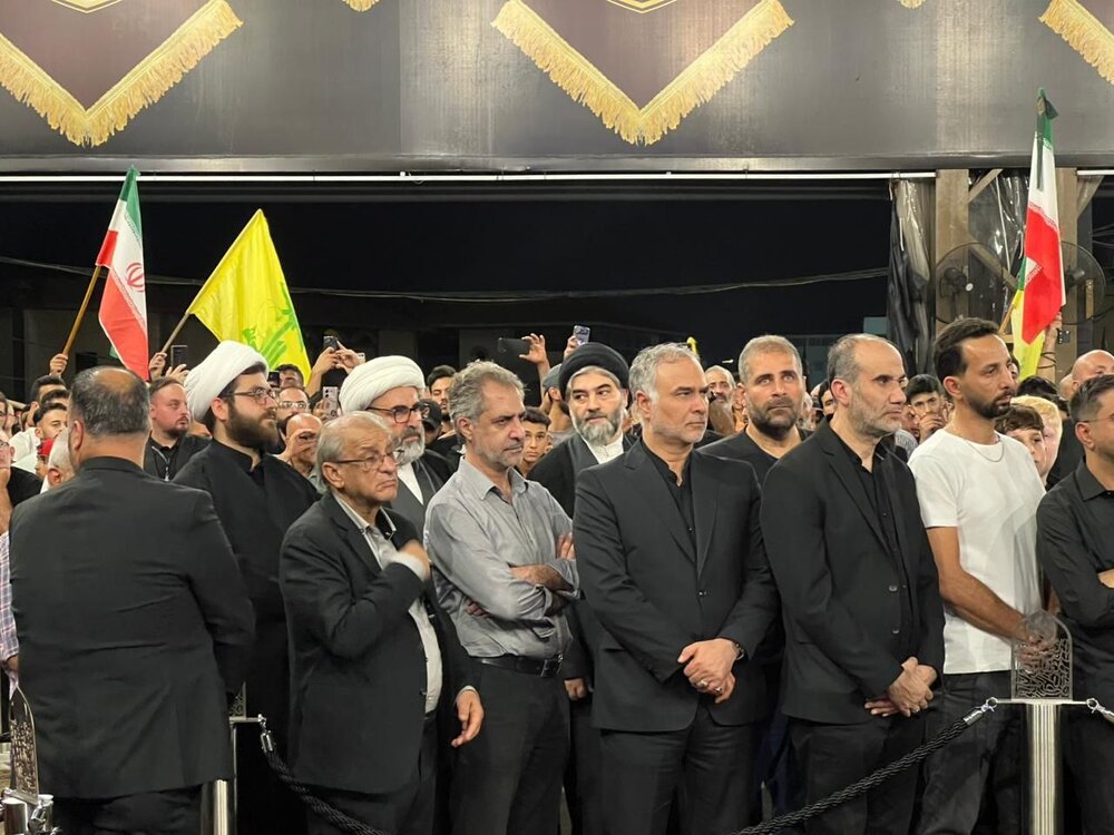 شاهد.. لاريجاني يزور ضريح شهيد الأمة السيد حسن نصر الله