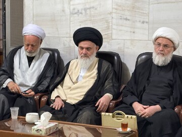 تصاویر/  سومین شب مراسم عزاداری اربعین حسینی علیه السلام در بیت آیت الله مقتدایی