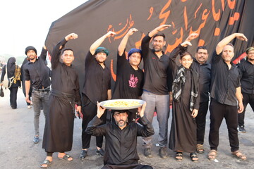 فیلم| پویش موشک ایرانی در پیاده‌روی جاماندگان اربعین بندر دیّر