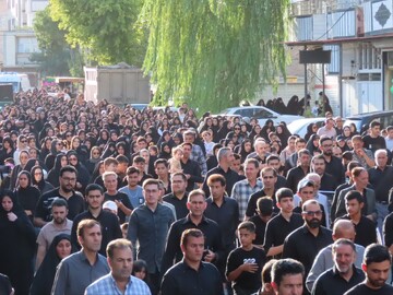 تصاویر/ پیاده‌روی جاماندگان اربعین حسینی در چایپاره