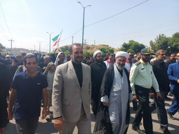 راهپیمایی باشکوه جاماندگان اربعین حسینی در نهاوند برگزار شد+تصاویر