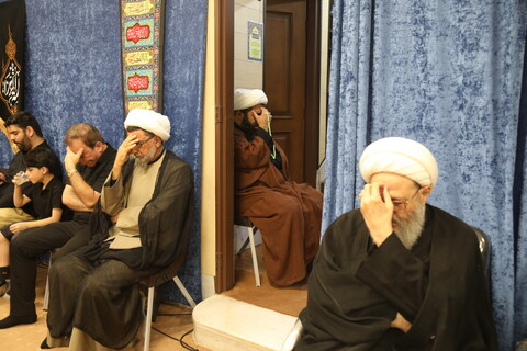 تصاویر / مراسم عزاداری شب اربعین حسینی در بیت آیت الله فقیهی