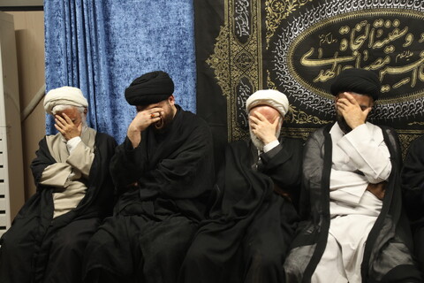 تصاویر / مراسم عزاداری شب اربعین حسینی در بیت آیت الله فقیهی