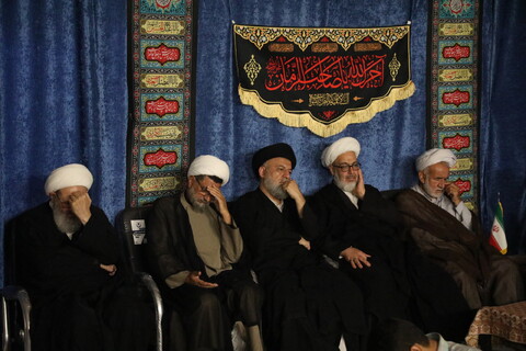 تصاویر / مراسم عزاداری شب اربعین حسینی در بیت آیت الله فقیهی