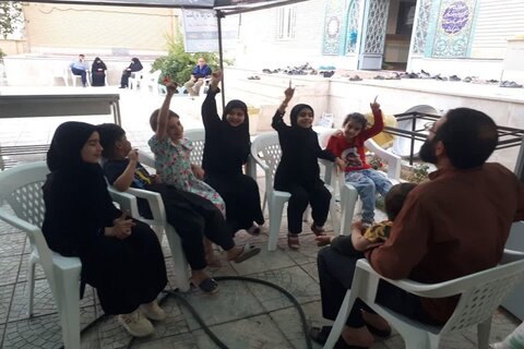 تصاویر/ خدمت رسانی موکب مدرسه علمیه امام خمینی(ره) اسلام آباد غرب در ایام اربعین