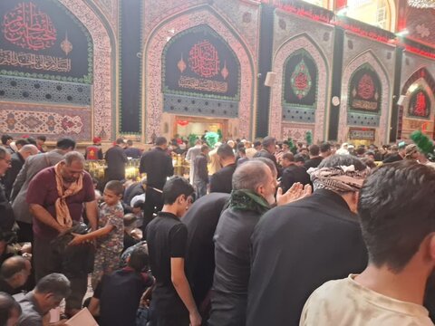 تصاویر/ حال وهوای اربعین حسینی در حرم سید الشهدا وبین الحرمین