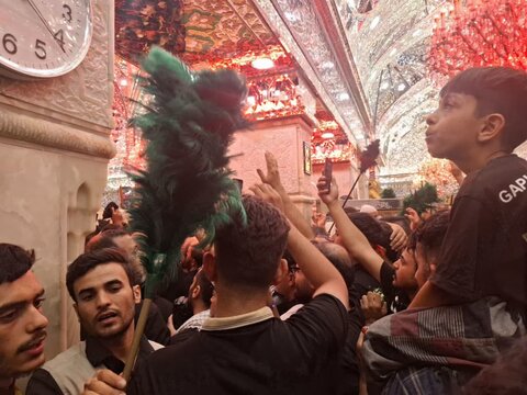 تصاویر/ حال وهوای اربعین حسینی در حرم سید الشهدا وبین الحرمین