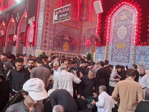 تصاویر/ حال وهوای اربعین حسینی در حرم سید الشهدا وبین الحرمین