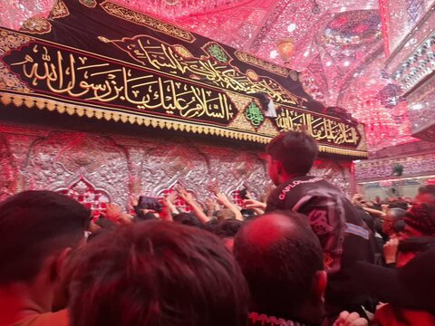 تصاویر/ حال وهوای اربعین حسینی در حرم سید الشهدا وبین الحرمین