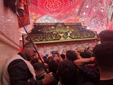 تصاویر/ حال وهوای اربعین حسینی در حرم سید الشهدا وبین الحرمین