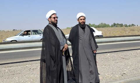 تصاویر/ مردم کرمان همقدم با کاروان کربلا در پیاده روی دلدادگان حسینی