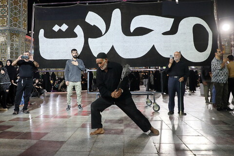 تصاویر/ تصاویر/ حال و هوای حرم حضرت معصومه (س) در شب اربعین حسینی