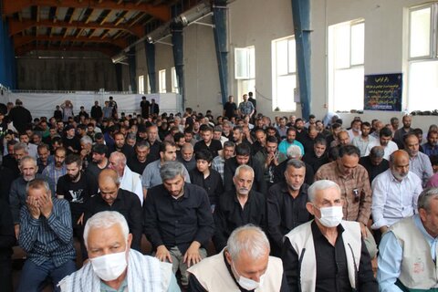 تصاویر/ اقامه نماز جماعت در مواکب شهرستان ایلام