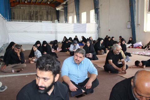 تصاویر/برگزاری مراسم قرائت زیارت اربعین در موکب شهدای روحانی