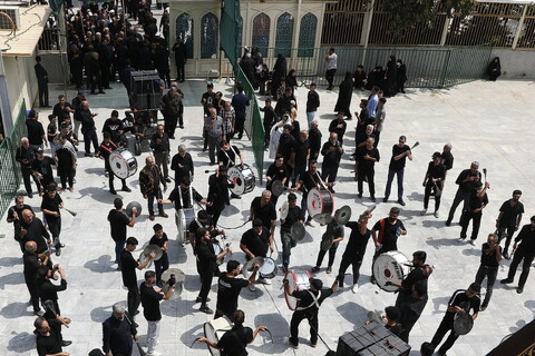 تصاویر/ حضور دسته‌جات عزاداری اربعین حسینی در حرم حضرت معصومه (س)