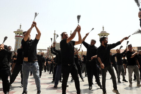 تصاویر/ حضور دسته‌جات عزاداری اربعین حسینی در حرم حضرت معصومه (س)