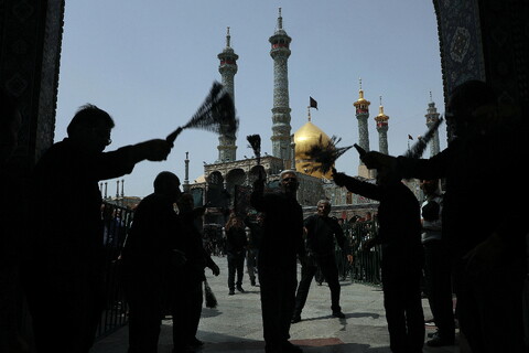 تصاویر/ حضور دسته‌جات عزاداری اربعین حسینی در حرم حضرت معصومه (س)