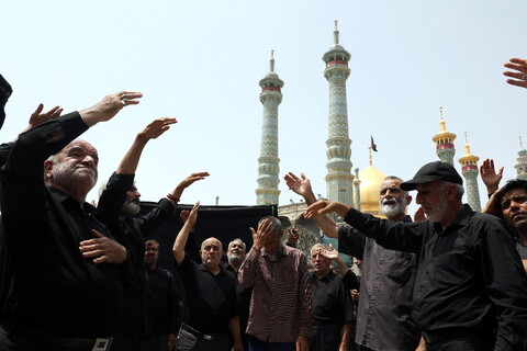 تصاویر/ حضور دسته‌جات عزاداری اربعین حسینی در حرم حضرت معصومه (س)