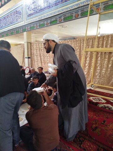 تصاویر/خدمات دهی موکب زائران بهشت به زائران اربعین حسینی