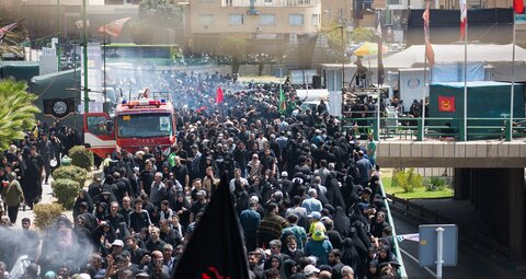 تصاویر| پیاده‌روی جاماندگان اربعین حسینی در اصفهان