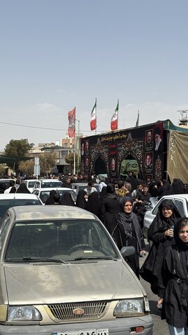 تصاویر| پیاده‌روی جاماندگان اربعین حسینی در اصفهان